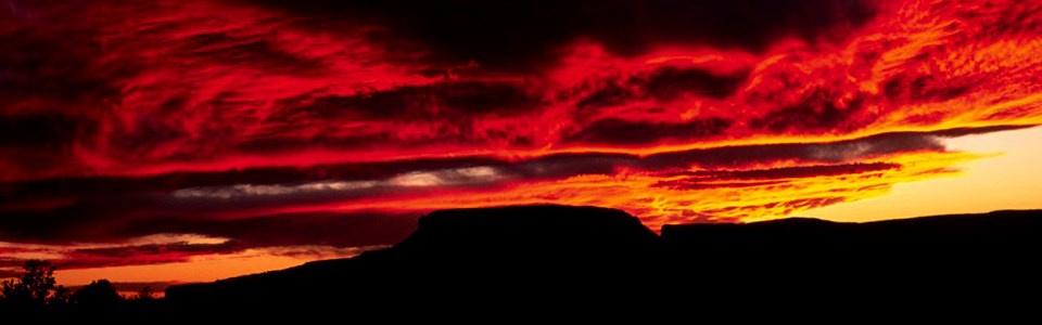 Beautiful Sunset on a Grand Canyon Sunset Tour